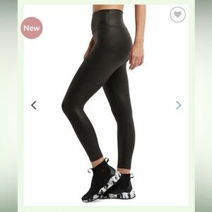 Champion Women’s Faux Leather Soft Touch 7/8 Tights